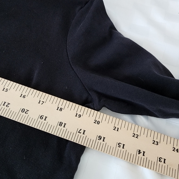 Lands' End Black Quarter Sleeve Gold Button Boat Neck Women's Top Size L - Picture 3 of 5